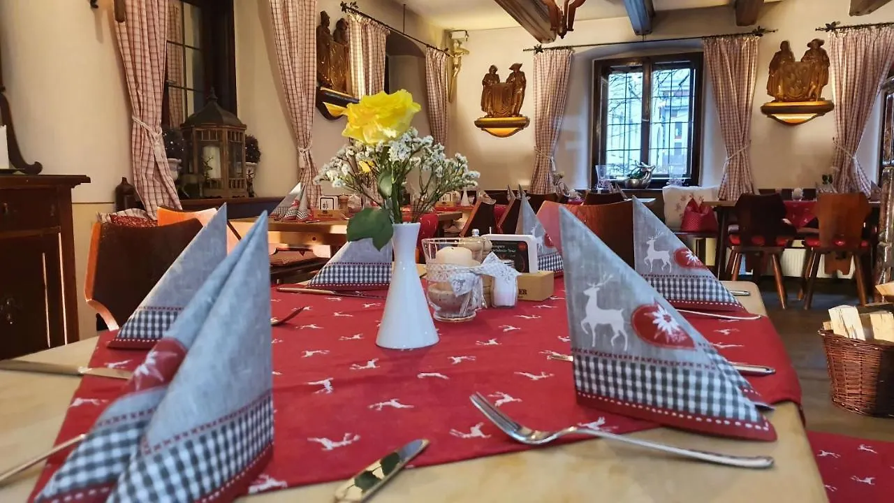 Wirtshaus Zum Baumbach Hotel Aschau im Chiemgau